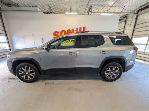Used 2023 GMC Acadia SLE w/ LPO, Cargo Package AWD/4WD image 2