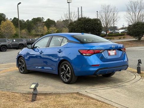 Used 2025 Nissan Sentra SV image 5