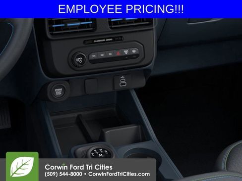 New 2026 Ford Maverick Lobo AWD/4WD image 16