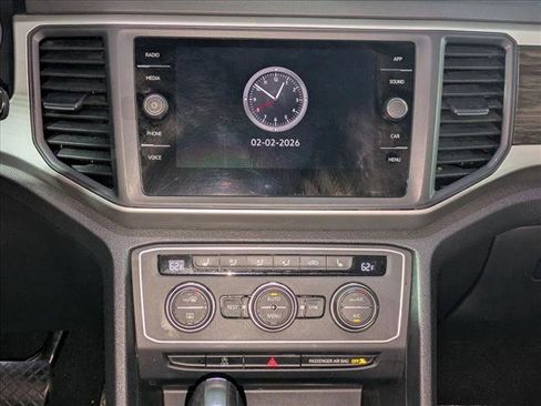 Used 2021 Volkswagen Atlas SE image 15