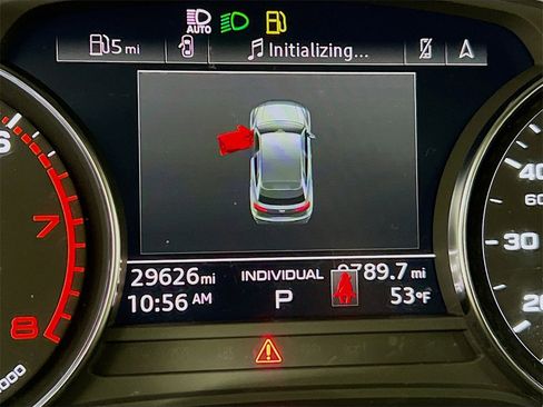 Used 2023 Audi Q5 2.0T Premium w/ Convenience Package image 13