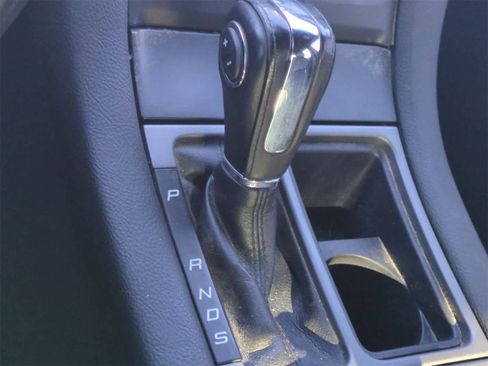 Used 2018 Ford Taurus SEL w/ Equipment Group 201A image 30