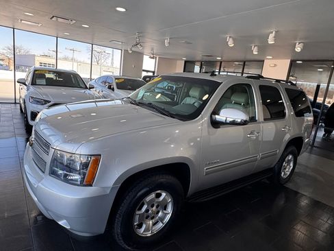Used 2011 Chevrolet Tahoe LT image 2
