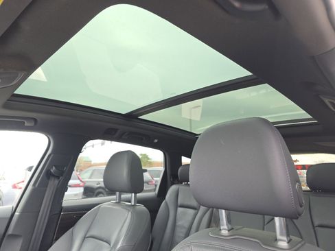 Used 2020 Audi Q7 3.0T Premium Plus w/ Premium Plus Package image 3