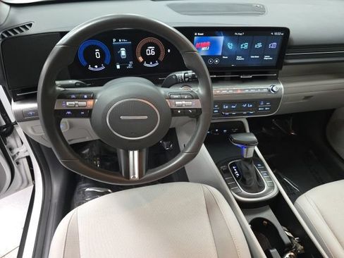 Used 2024 Hyundai Kona SEL FWD image 15