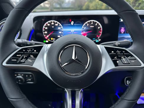 New 2026 Mercedes-Benz GLB 250 image 22