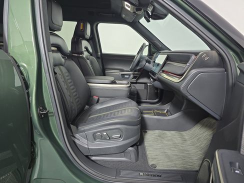 Used 2024 Rivian R1S Adventure AWD/4WD image 24