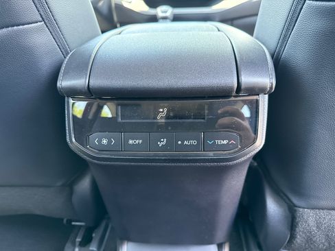 New 2026 Toyota Highlander Limited AWD/4WD image 20