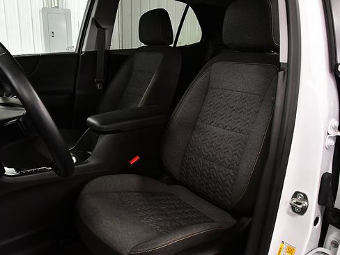Used 2024 Chevrolet Equinox LT FWD image 27