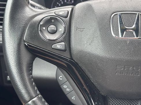 Used 2019 Honda HR-V Sport image 18