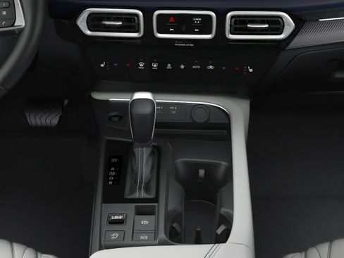 New 2026 Nissan Sentra SL w/ Floor Mat Package FWD image 20