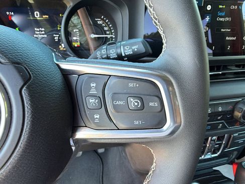 Used 2025 Jeep Wrangler Sahara w/ Safety Group AWD/4WD image 28