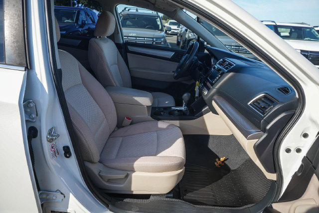 Used 2018 Subaru Outback 2.5i AWD/4WD image 19