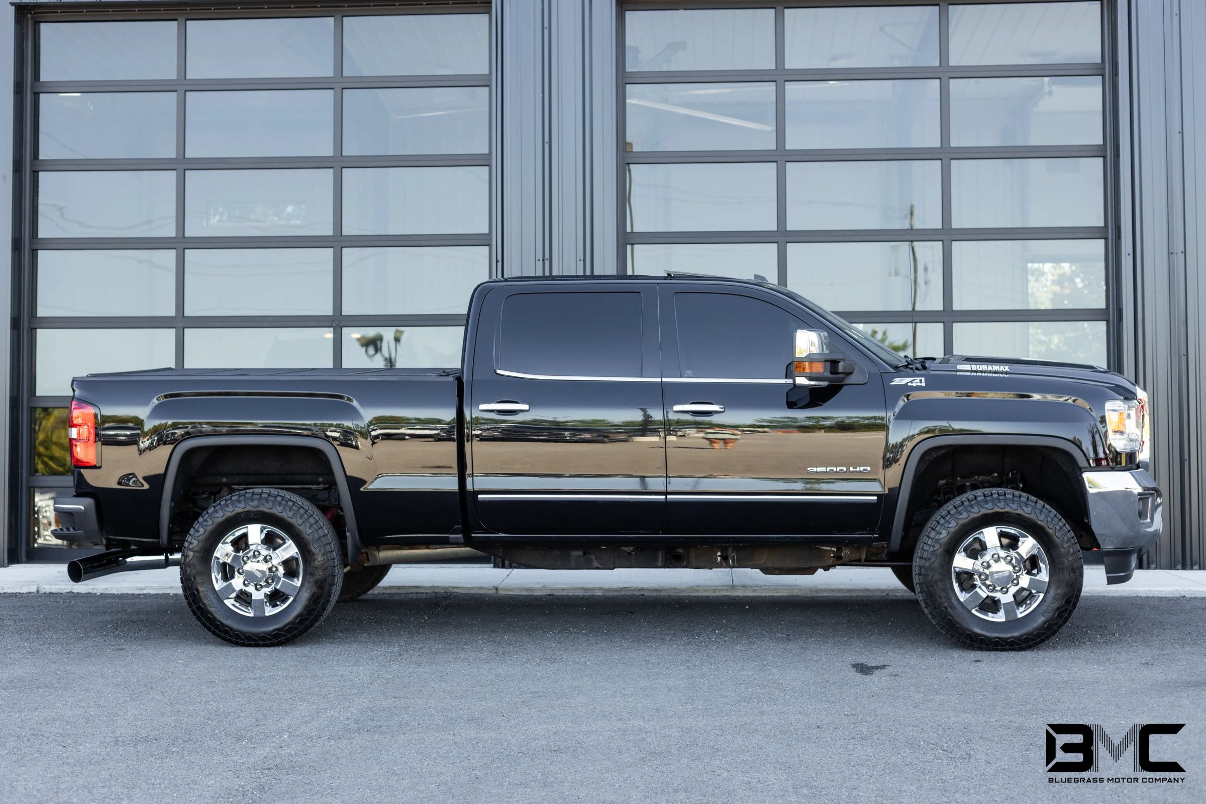 Used 2019 GMC Sierra 3500 SLT w/ Driver Alert Package AWD/4WD image 13