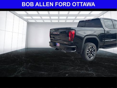 Used 2024 GMC Sierra 1500 AT4 w/ Technology Package AWD/4WD image 26