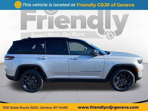 New 2025 Jeep Grand Cherokee Limited image 4