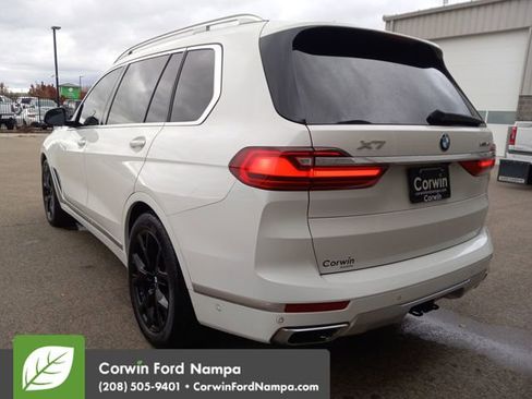 Used 2021 BMW X7 xDrive40i w/ Cold Weather Package image 5