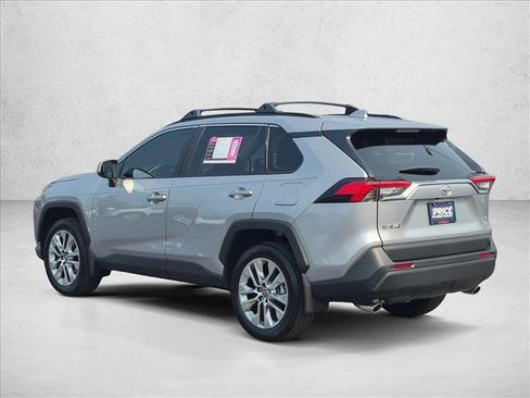 Used 2025 Toyota RAV4 XLE Premium FWD image 8