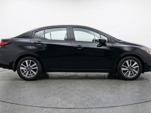 Used 2025 Nissan Versa SV FWD image 11