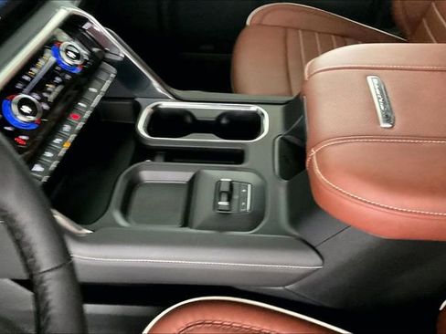 New 2026 GMC Sierra 3500 Denali Ultimate AWD/4WD image 9