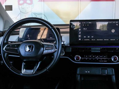 Used 2025 Honda Prologue Touring image 13
