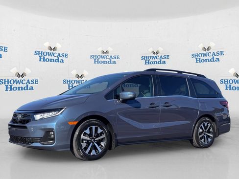 Certified 2025 Honda Odyssey EX-L image 2