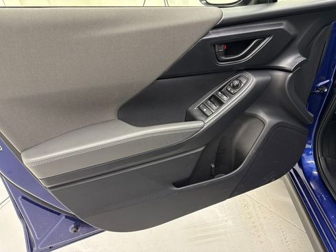 Certified 2025 Subaru Crosstrek 2.0i Premium image 11