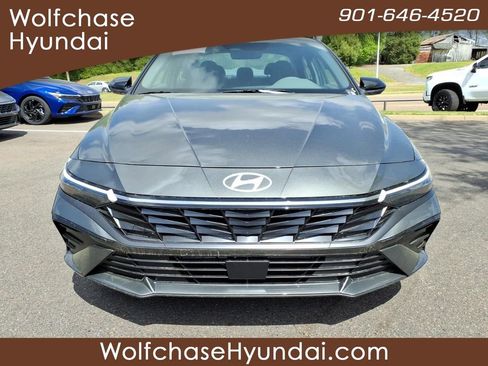 New 2026 Hyundai Elantra SEL Sport Premium FWD image 8