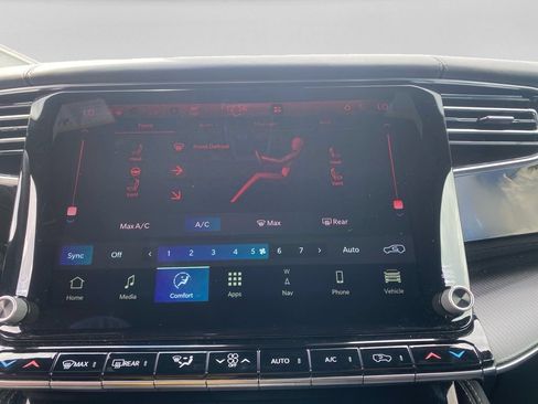 Used 2024 Jeep Grand Wagoneer L Series II w/ Quick Order Packagew 28T AWD/4WD image 17