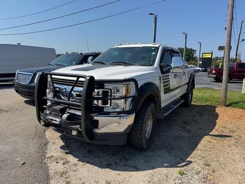 Used 2018 Ford F250 XL w/ STX Appearance Package AWD/4WD image 4