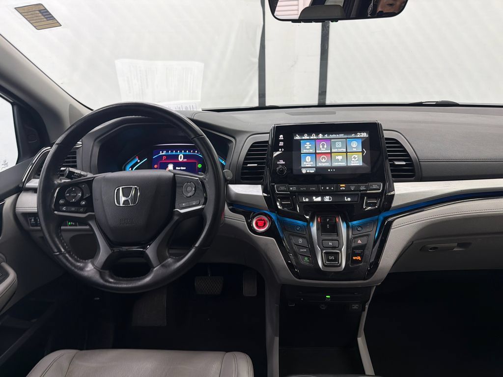 Used 2023 Honda Odyssey Touring image 26