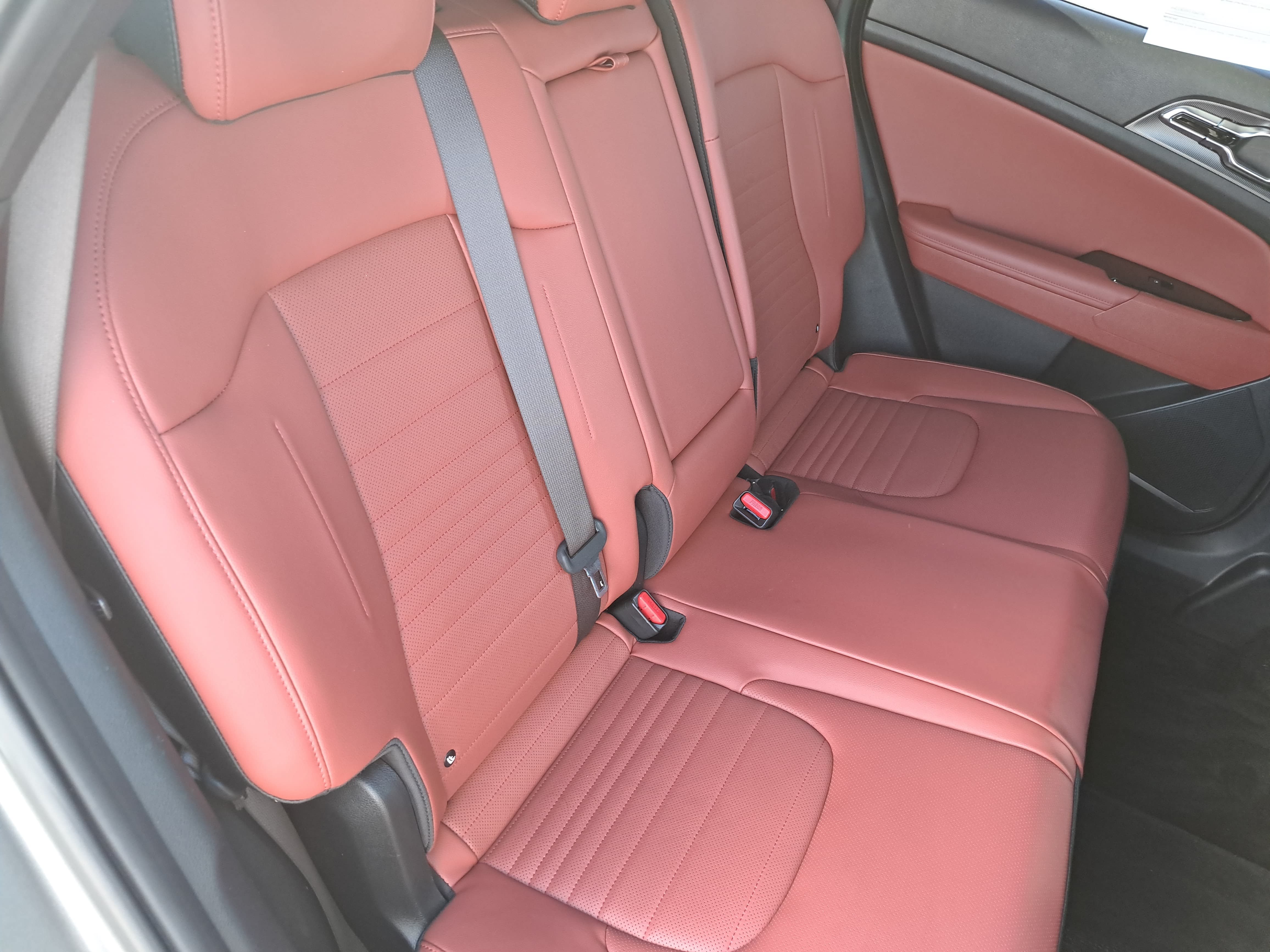 Used 2025 Kia Sportage SX Prestige AWD/4WD image 12