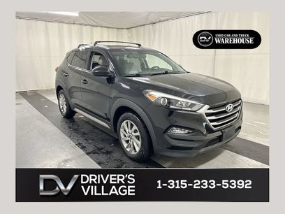 Used 2017 Hyundai Tucson SE w/ SE Popular Package 02