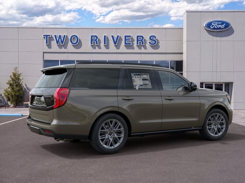 New 2027 Ford Expedition Platinum w/ Stealth Appearance Package AWD/4WD image 6