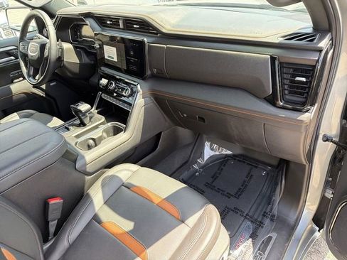 Used 2025 GMC Sierra 1500 AT4 AWD/4WD image 28