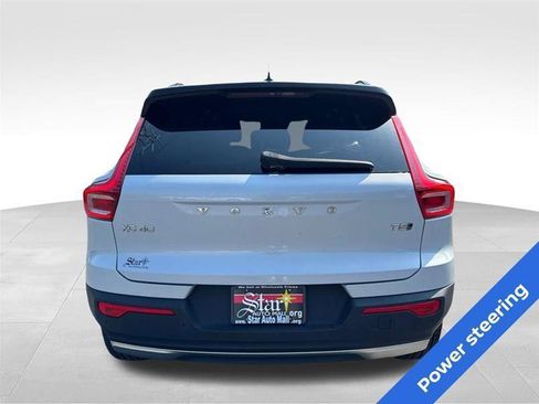 Used 2021 Volvo XC40 T5 R-Design AWD/4WD image 6