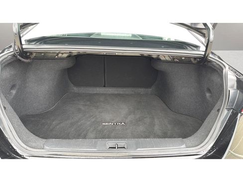 Certified 2025 Nissan Sentra SV FWD image 12