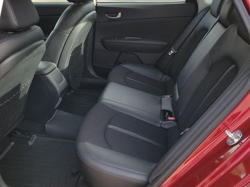 Used 2019 Kia Optima S w/ S Panoramic Sunroof Package image 8