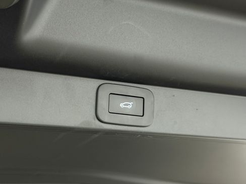 Used 2024 Land Rover Range Rover SE AWD/4WD image 47