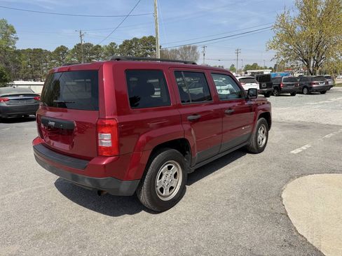 Used 2016 Jeep Patriot Sport FWD image 7