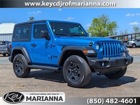 Used 2022 Jeep Wrangler Sport AWD/4WD image 1