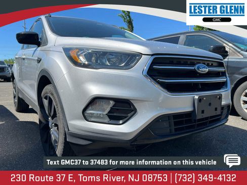 Used 2018 Ford Escape SE w/ SE Sport Appearance Package AWD/4WD image 1