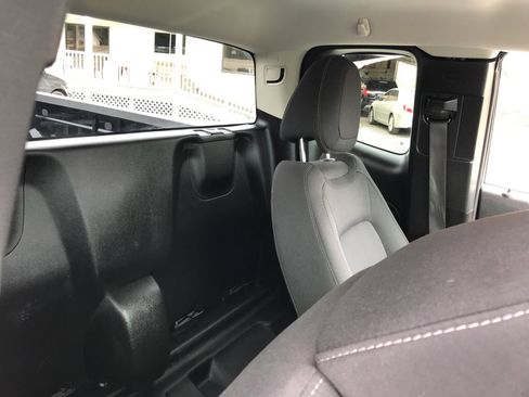 Used 2022 Chevrolet Colorado LT w/ Fleet Safety Package image 14