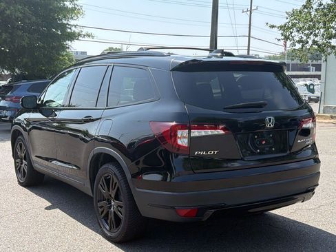 Used 2021 Honda Pilot Black Edition image 3