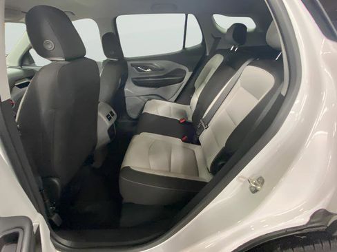 Used 2023 GMC Terrain SLE w/ Driver Convenience Package image 22