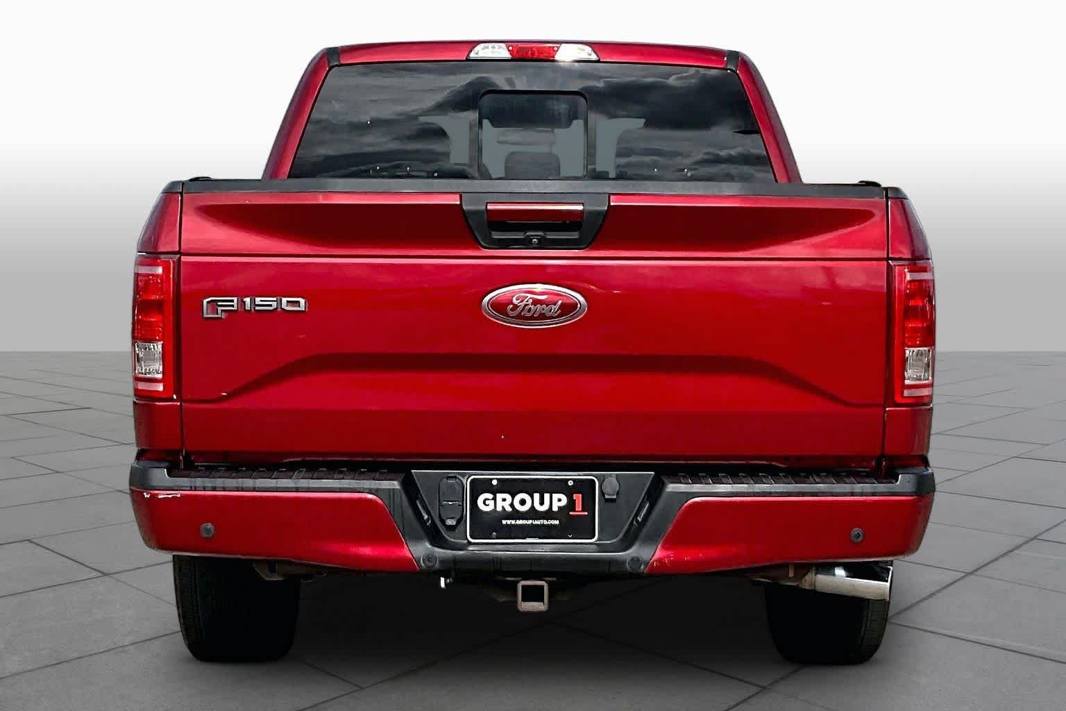 Used 2017 Ford F150 XLT w/ Equipment Group 302A Luxury RWD image 4