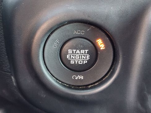 Used 2021 Jeep Wrangler Unlimited Sport AWD/4WD image 25