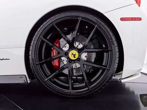 Used 2014 Ferrari 458 Spider RWD image 38