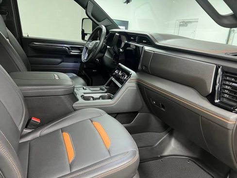 Used 2024 GMC Sierra 3500 AT4 w/ Technology Package AWD/4WD image 57