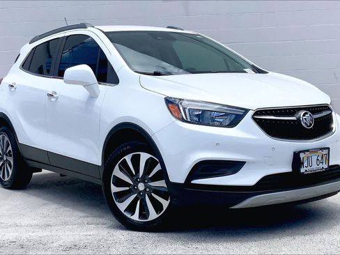 Used 2021 Buick Encore Preferred w/ Safety Package II FWD image 21